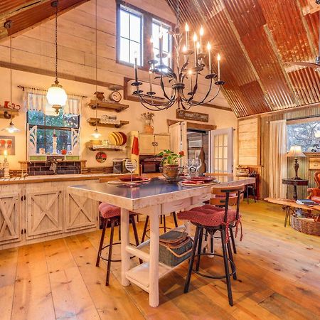 Pet-Friendly Wimberley Cabin With Fire Pit And Hot Tub Exteriér fotografie