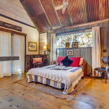 Pet-Friendly Wimberley Cabin With Fire Pit And Hot Tub Exteriér fotografie