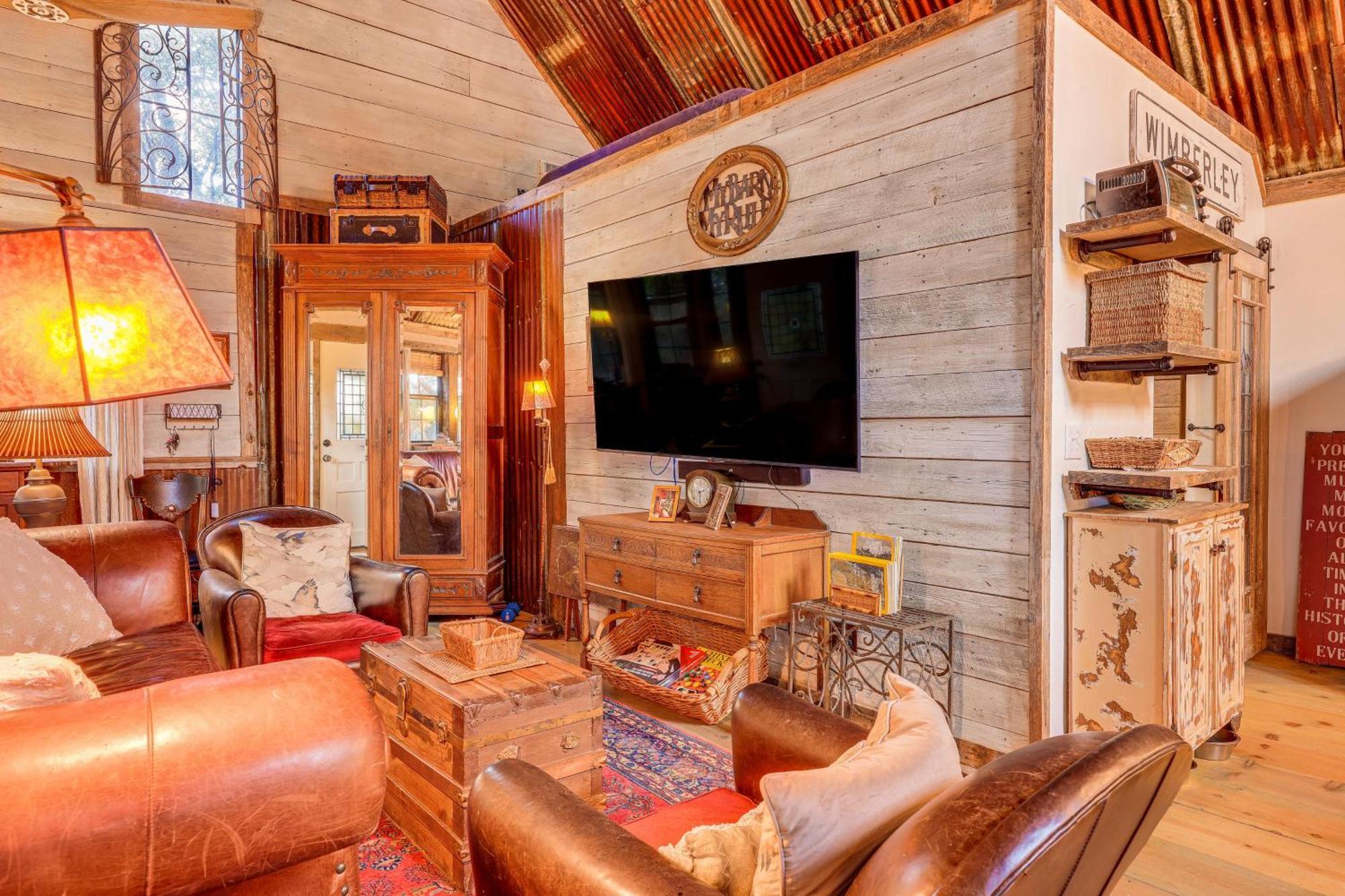 Pet-Friendly Wimberley Cabin With Fire Pit And Hot Tub Exteriér fotografie